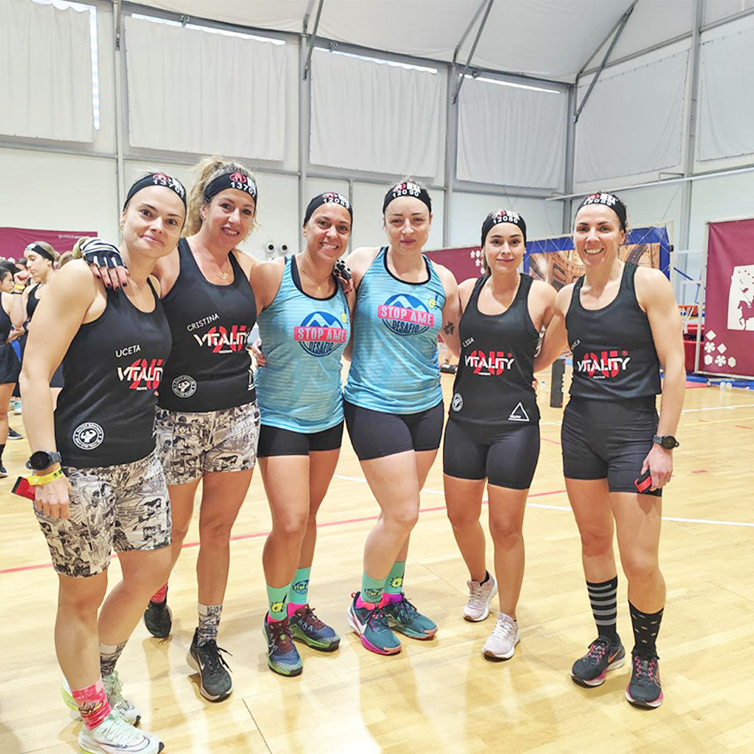 Camiseta negra técnica sin mangas para mujeres